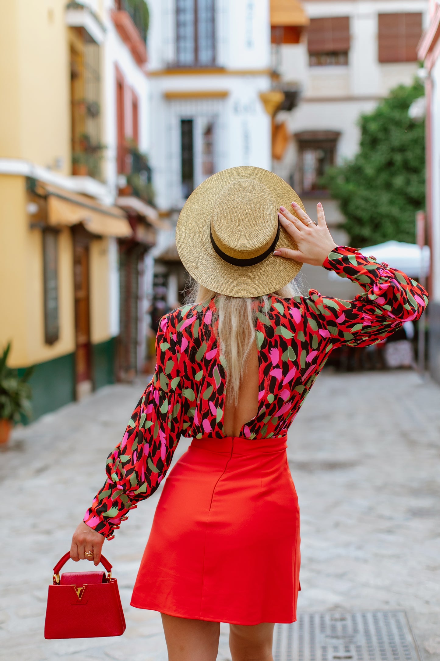 BARRIO SANTA CRUZ (OLD TOWN)