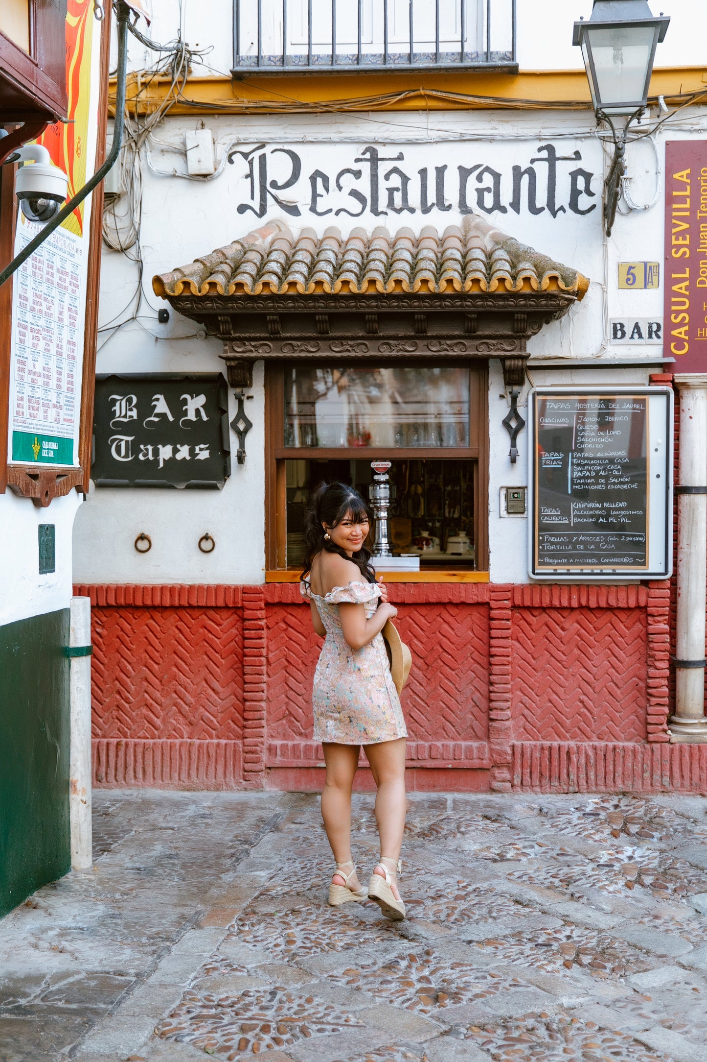 BARRIO SANTA CRUZ (OLD TOWN)