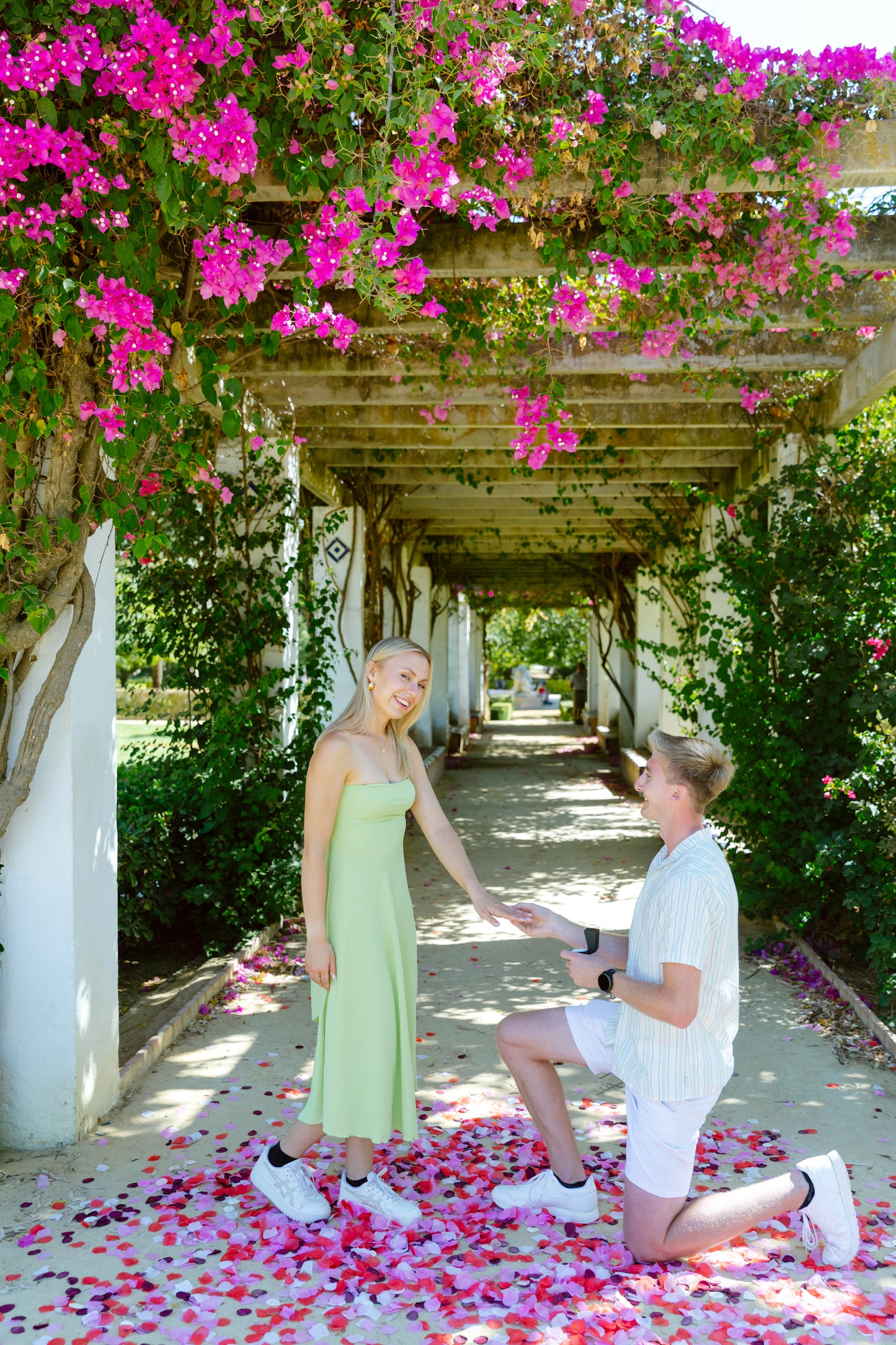 SURPRISE PROPOSAL PHOTO SESSION